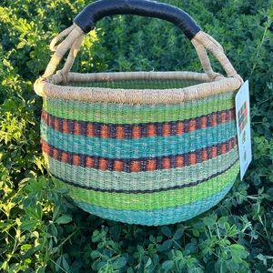 BNWT Ghana Basket colorful